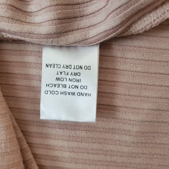 Haute Monde Women's Layered Flutter Sleeves Ribbed Blouse Blush Pink Size Medium - Picture 11 of 14